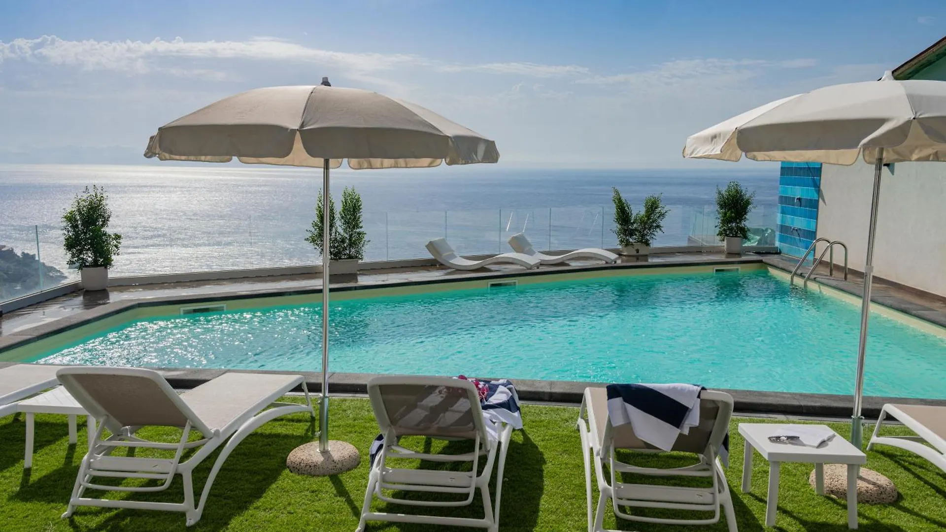 Villa Horizonte Luxury Apartments 陶尔米纳 0*,  意大利