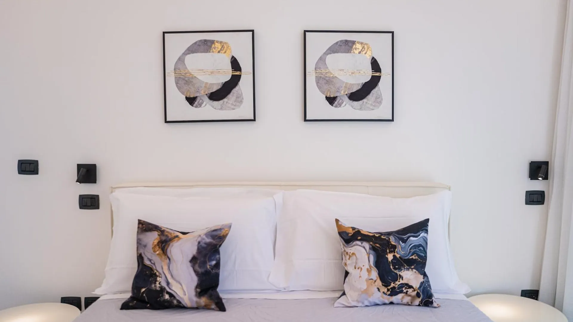 Villa Horizonte Luxury Apartments 陶尔米纳